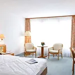 Hotell Avia 4*