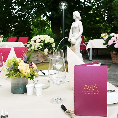 Hotell Avia 4*