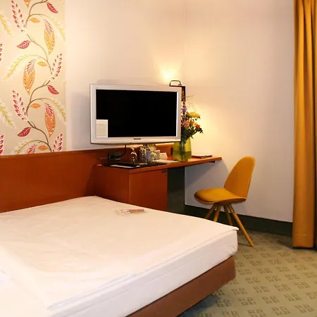 Avia Hotell 4*