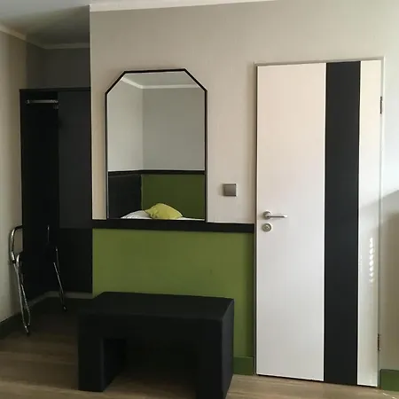 Avia Hotell 4*
